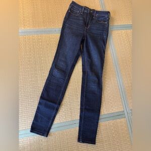 Classic Hollister Jeans for Juniors.